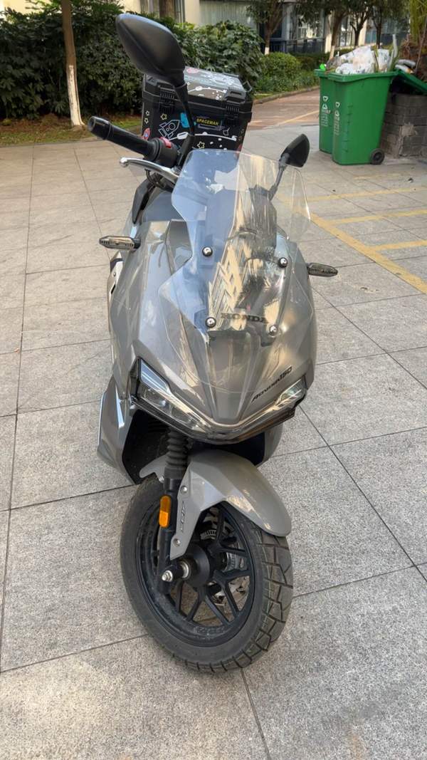 二手布雷斯通极宙 ADV150
