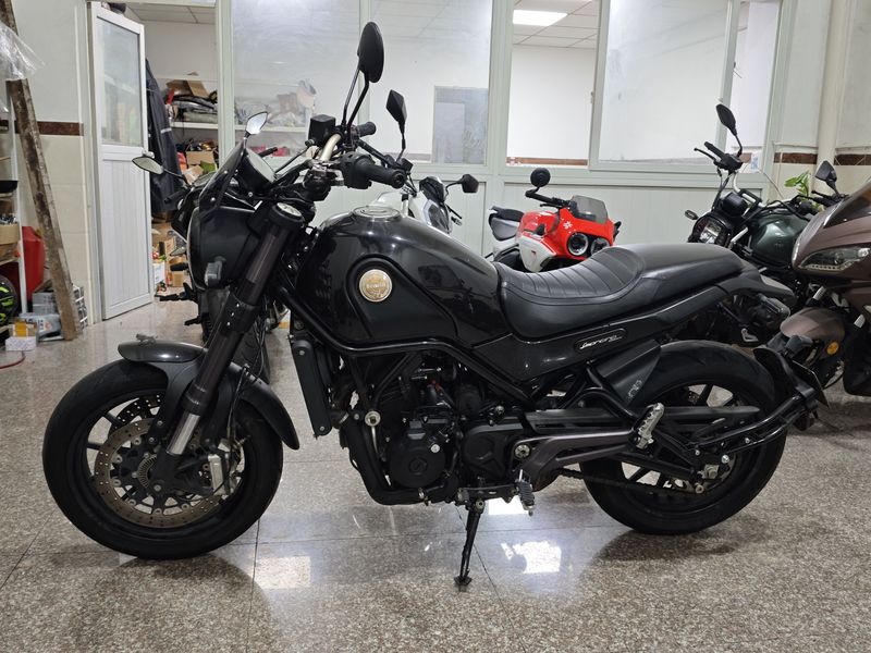 二手贝纳利幼狮 Leoncino 500