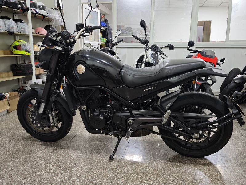 二手贝纳利幼狮 Leoncino 500