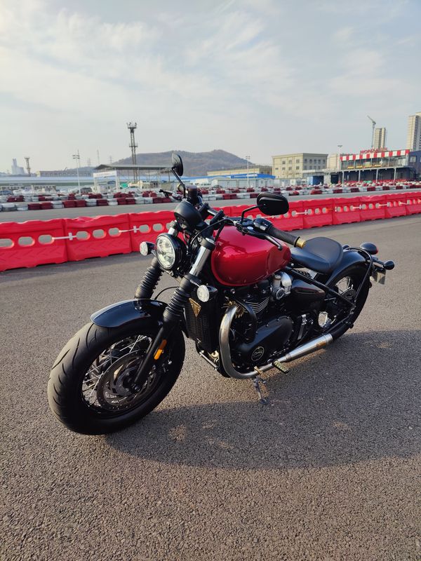 二手凯旋Bonneville Bobber