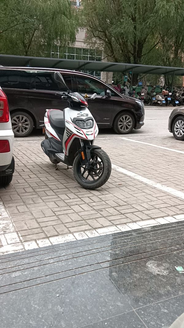 二手宗申比亚乔BYQ150T-5F