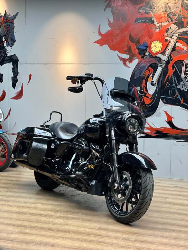 二手哈雷戴维森路王定制版 Road King Special