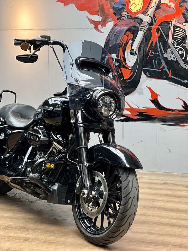 二手哈雷戴维森路王定制版 Road King Special