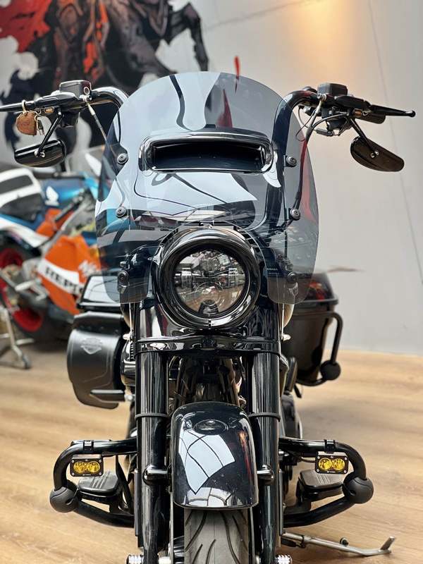 二手哈雷戴维森路王定制版 Road King Special