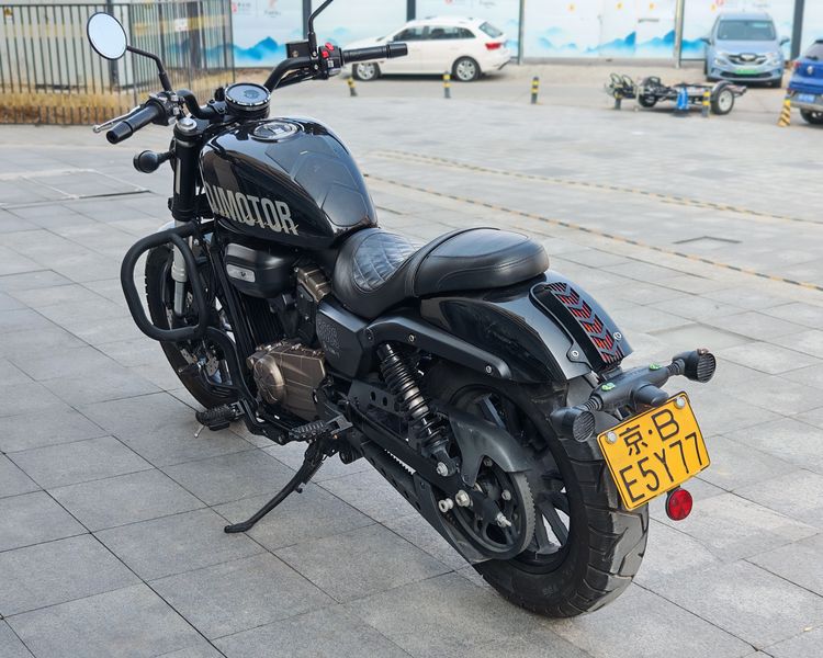 二手QJMOTOR闪300