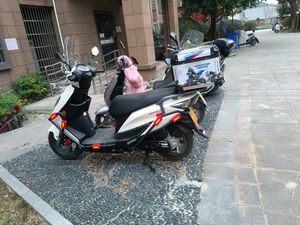 二手济南铃木优驿 UE125T