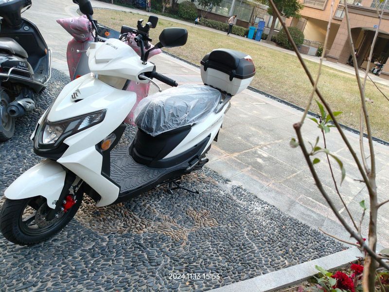 二手济南铃木优驿 UE125T