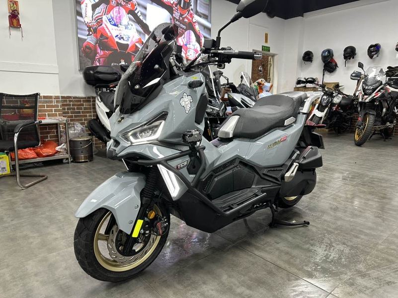 二手三阳哈士奇 Husky ADV150