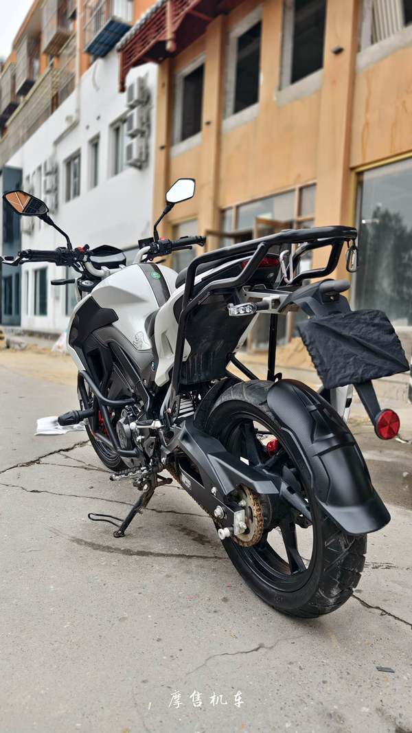 二手贝纳利小迅龙 BN150S