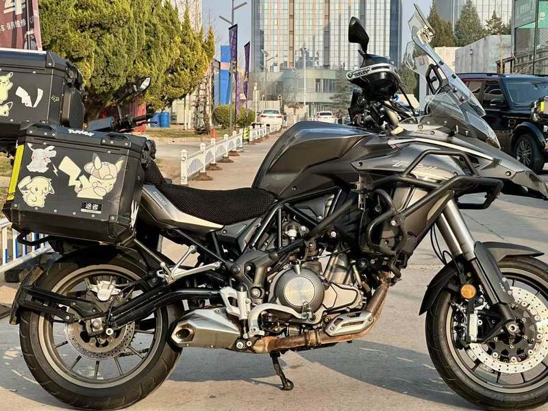 二手贝纳利金鹏 TRK502