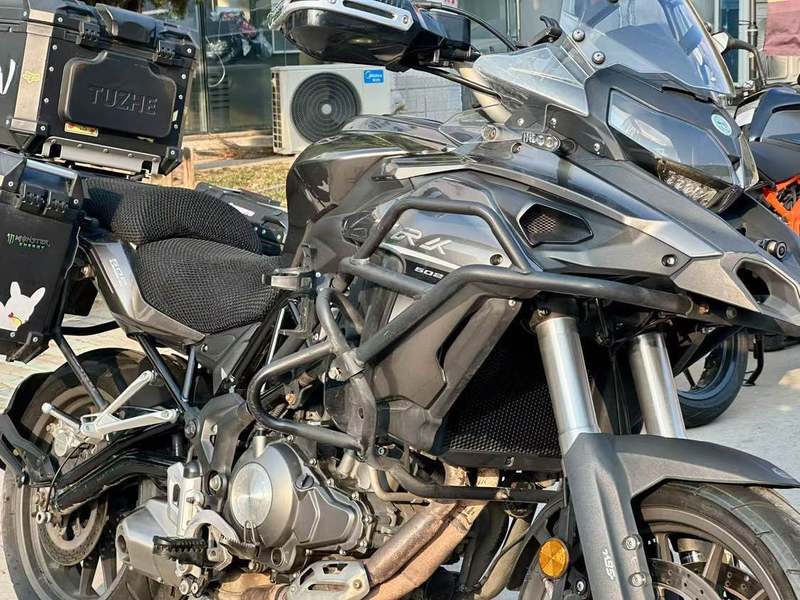 二手贝纳利金鹏 TRK502