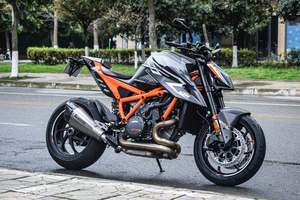 二手KTMR2R1290 Super Duke