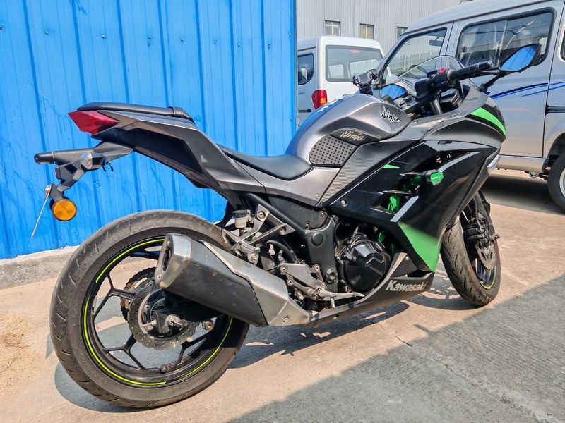 二手川崎Ninja 250