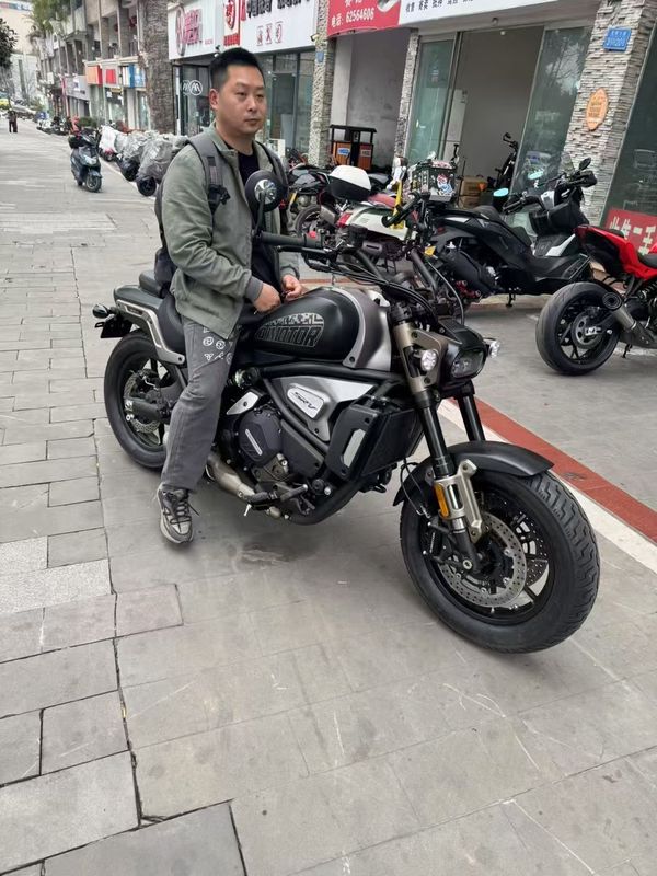 二手QJMOTOR闪700