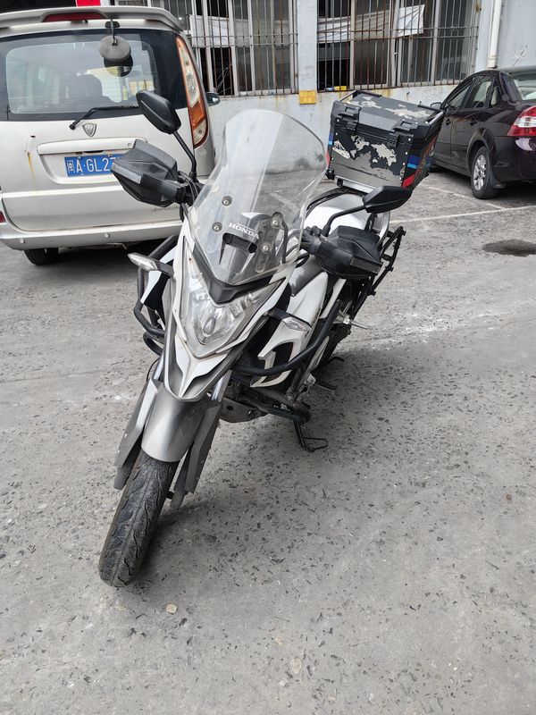 二手五羊本田猛鸷 CB190X