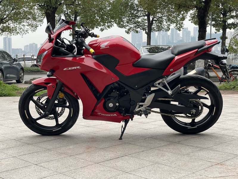 二手本田CBR300R