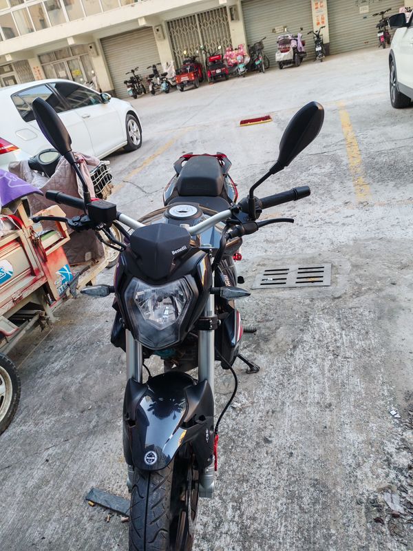 二手贝纳利红宝龙 TNT150i