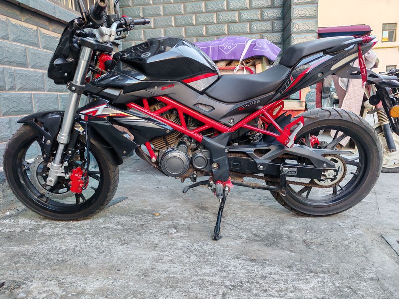 二手贝纳利红宝龙 TNT150i