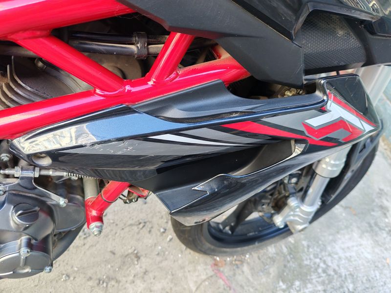 二手贝纳利红宝龙 TNT150i