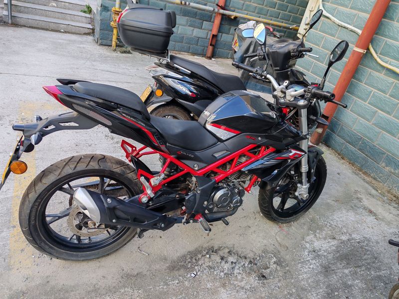 二手贝纳利红宝龙 TNT150i