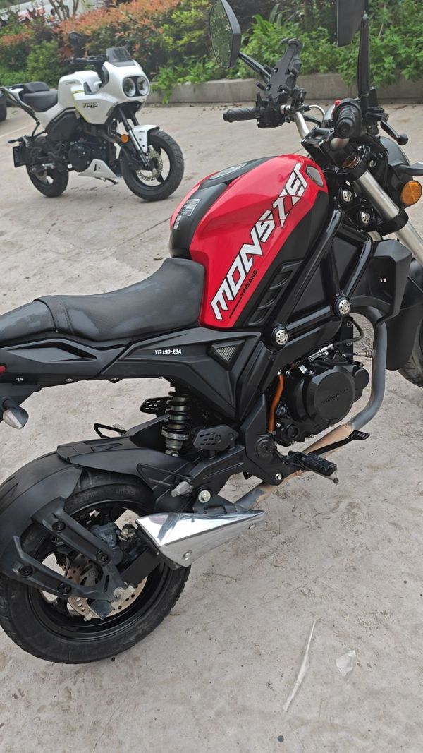 二手银钢小怪兽150