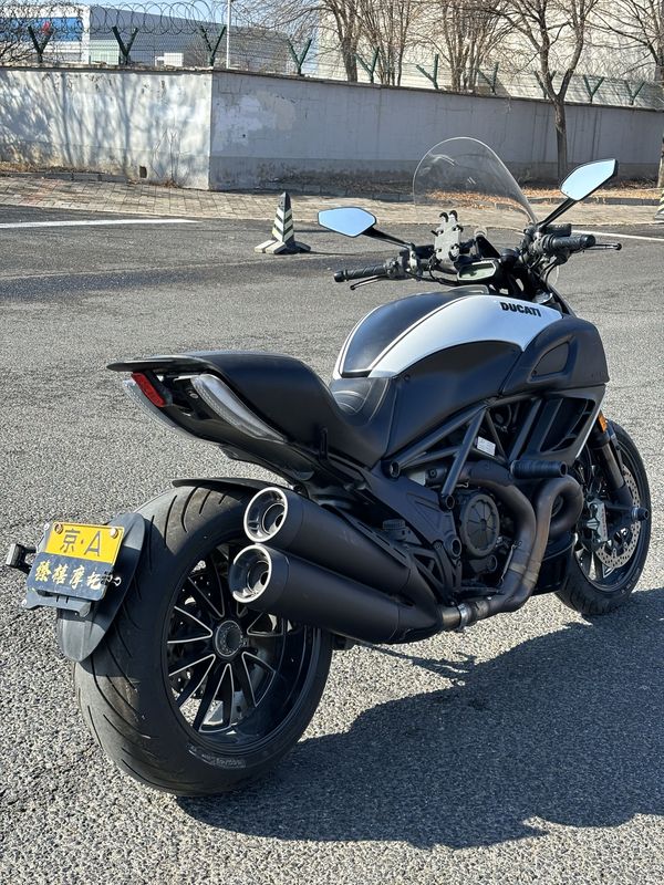 二手杜卡迪Diavel Carbon