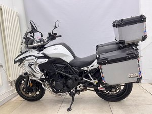 二手贝纳利金鹏 TRK502