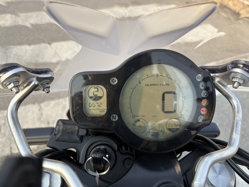 二手QJMOTOR逸550
