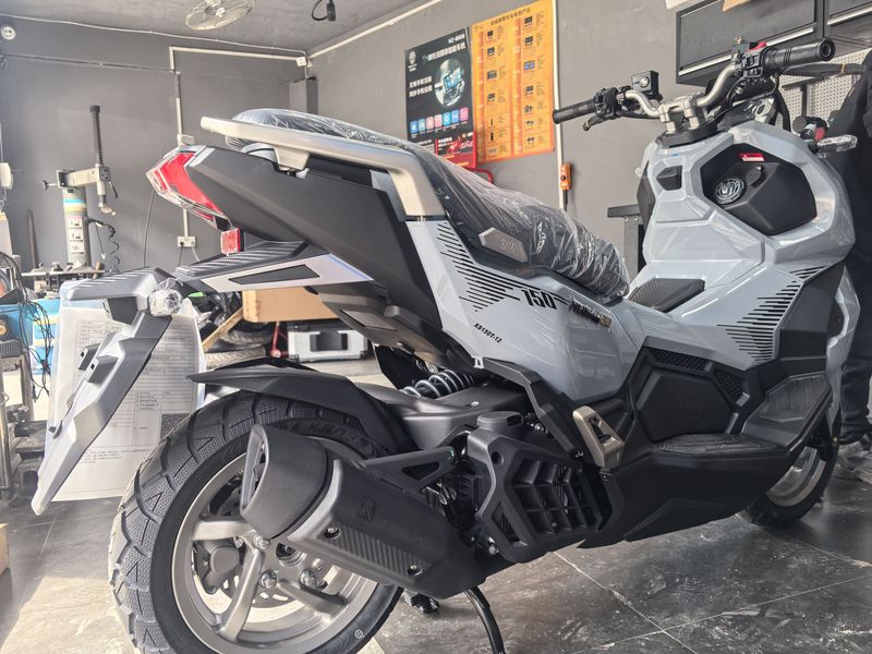 二手三阳哈士奇 Husky ADV150