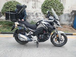 二手五羊本田猛鸷 CB190X