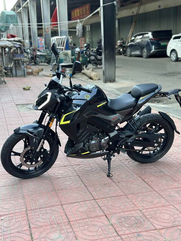 二手贝纳利小迅龙 BN150S