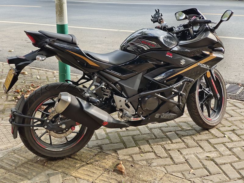 二手豪爵铃木GSX250R