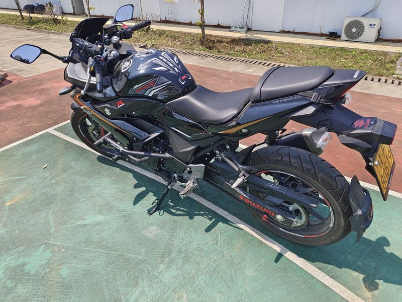 二手豪爵铃木GSX250R