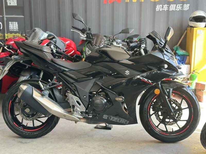 二手豪爵铃木GSX250R