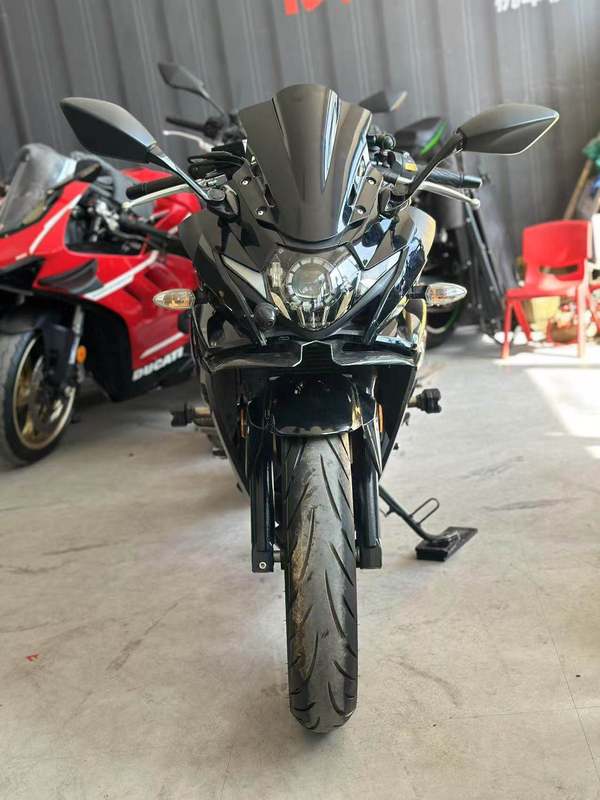 二手豪爵铃木GSX250R