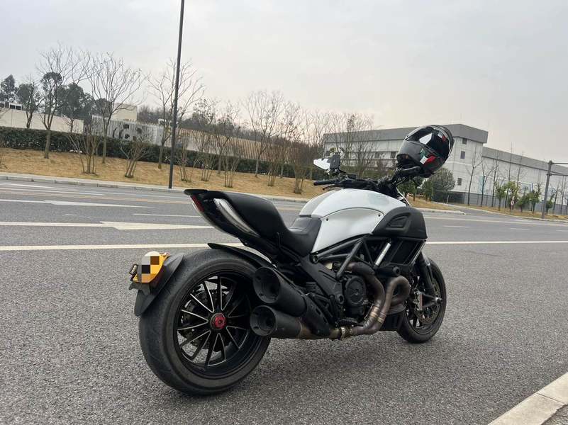 二手杜卡迪Diavel 