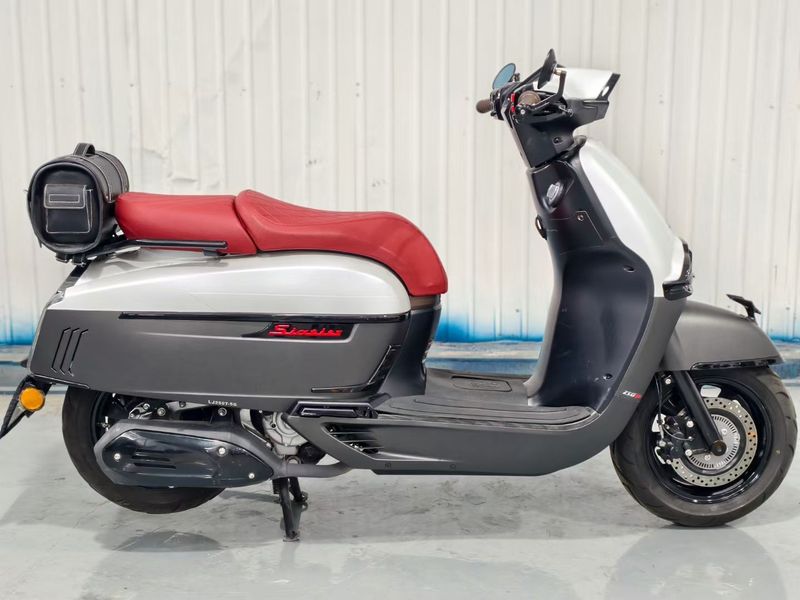 二手维多利亚Sixties 250Si