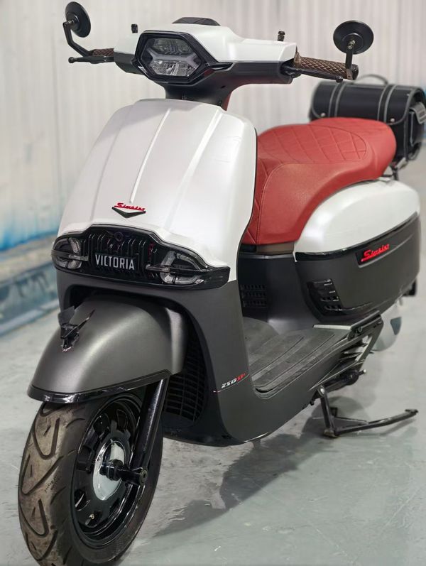 二手维多利亚Sixties 250Si