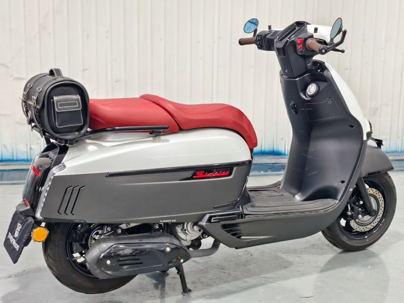 二手维多利亚Sixties 250Si