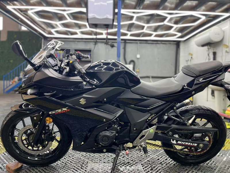 二手豪爵铃木GSX250R