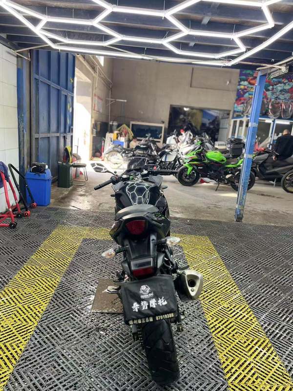 二手豪爵铃木GSX250R