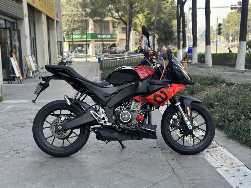 二手宗申阿普利亚GPR250S