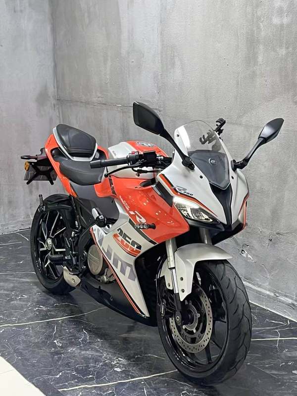 二手QJMOTOR赛250