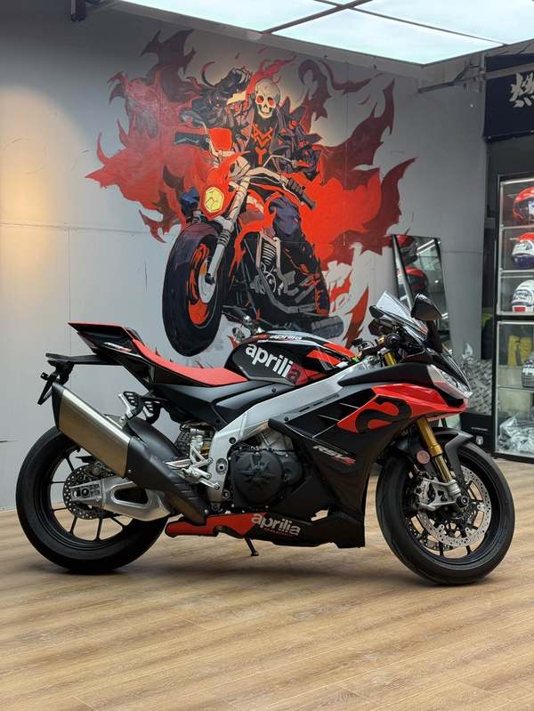二手阿普利亚RSV4
