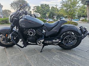 二手香帅金刚狼800S