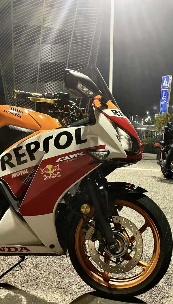 二手本田CBR300R