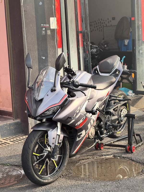 二手QJMOTOR赛250
