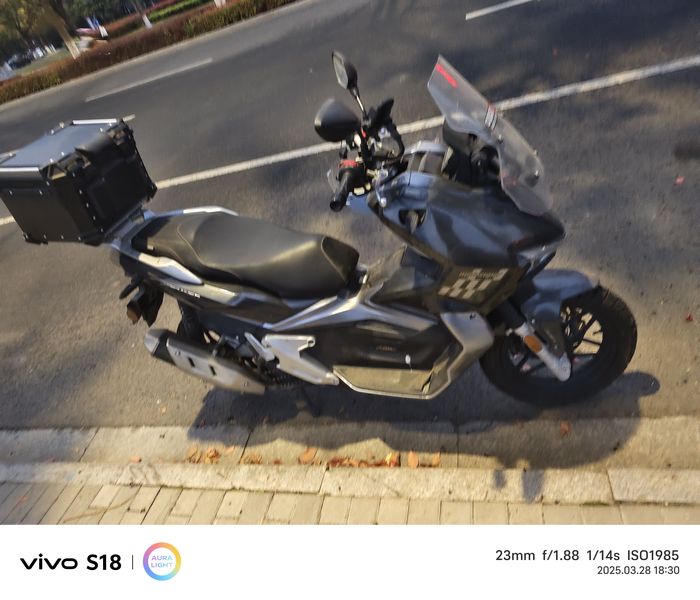二手布雷斯通极宙 ADV150