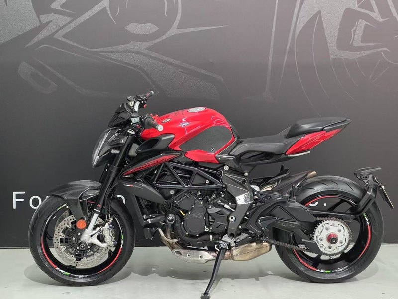 二手奥古斯塔Brutale 800