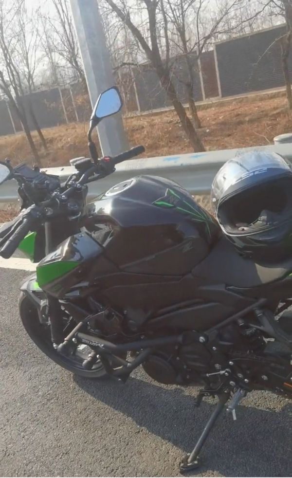 二手川崎Z400